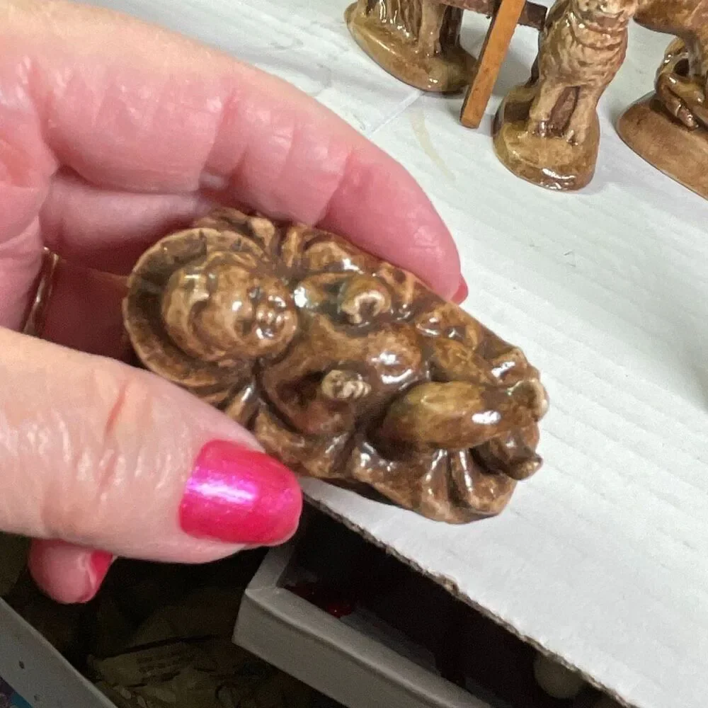VTG 1973 Byron Mold Nativity Scene 12 pieces. Hand painted .